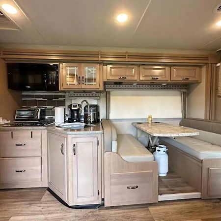 Private Cozy R/V , For Your Enjoyment Tamiami 外观 照片